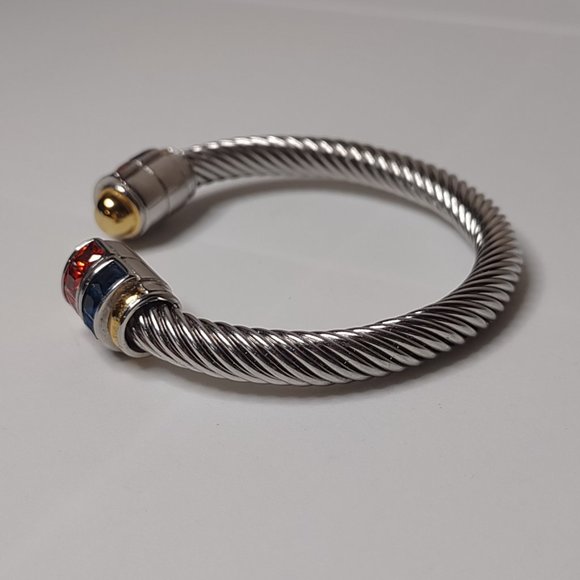 Blue, Red, And Silver Tone Bracelet - Picture 4 of 13